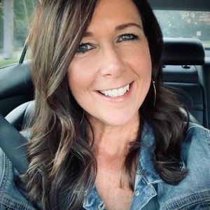 Meet your Posher, Sandy